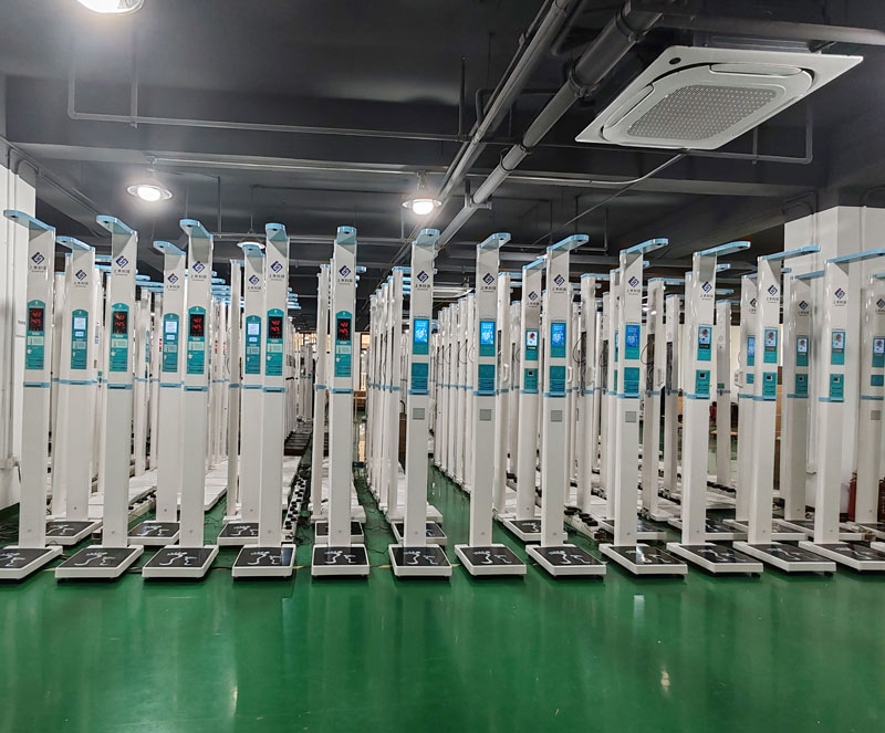上禾便攜式身高體重秤，機身可折疊